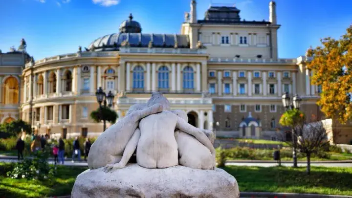 乌克兰人没有这个不行：基辅官方公布了2025年海牙认证办理的令人瞩目的数据