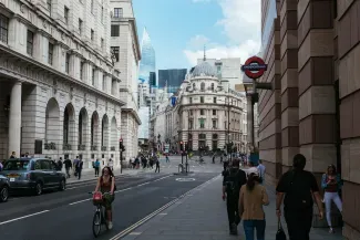 英国外交部向议会汇报海外领地实益所有权登记制度落实进展