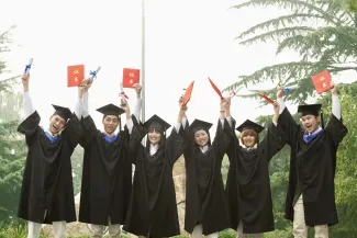 中国大专院校及中小学文凭、学位证书和成绩单的海牙认证、领事认证及海外认可